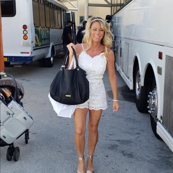 Meet your Posher, Krista - Picture 2 of 7